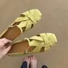 Primer Encuentro Ji Sandalias Romanas Tejidas Huecas Retro para Mujer Sandalias Planas Cerradas Versátiles con Hebilla Única Zapatos Jaula de Cerdo