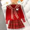 Conjunto Rojo de Año Nuevo para Niñas, Nuevo Estilo Otoño e Invierno, Elegante Suéter de Punto y Falda Plisada, Moderno Conjunto de Dos Piezas Estilo Coreano para Niños Mayores