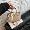 Bolso de Mano con Hebilla de Cinturón para Desplazamientos 2025 Verano Nuevo Moda Casual Sobaco Un Hombro Pequeño Fresco Simple Bandolera
