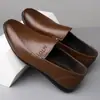 Zapatos de Piel para Hombre 2026 Primavera y Otoño Nuevo Estilo Zapatos Casuales Suela Suave Piel Suave Mocasines sin Cordones Zapatos de Conducir Zapatos de Piel