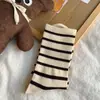 Calcetines Melard para Mujer, Temporada de Primavera, Media Pantorrilla, Rayas Blancas y Negras, Estilo Coreano, Modernos, Versátiles, Calcetines de Media Pantorrilla Deportivos Universitarios, Zhuji