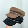 Gorra plana con pedrería para mujer, otoño e invierno, color liso, simple, estilo callejero, gorra de pico versátil color azul marino, a prueba de viento, a prueba de frío, cálida