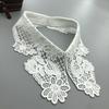 Nuevo Floral Creativo Vintage Suéter a Juego Camiseta Versátil Boutique Soluble en Agua Moda Decorativo Cuello Falso para Mujer