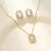 Pendientes Ovalados Exquisitos, de Moda, Versátiles y de Alta Gama Incrustados de Diamantes para Mujer, Elegantes de Nicho, Diseño Sencillo, Collar Elegante Moda