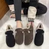 Zapatos cálidos de algodón estilo coreano con detalles de hebilla, mocasines slip-on de invierno, zapatos nuevos cómodos y elegantes para mujer con forro de felpa, 2026