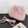 Estilo novo Outono e Inverno bolsa para marmita de pele sintética de raposa bolsa de mão para noite bolsa peluda elegante bolsa de pelúcia de alta qualidade para axila