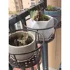 Estante para flores, cesta de flores colgante de hierro forjado para balcón, barandilla, alféizar de ventana, maceta y soporte para macetas, estante de almacenamiento para el hogar