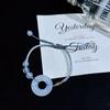 Pulsera de calcedonia blanca Qiaoen, estilo nacional para niña, con hebilla de seguridad, pulsera de jade natural, regalo retro de lujo ligero para novia