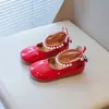 Zapatos de Charol para Niña Colección Primavera 2026: Zapatos Planos Retro de Princesa de Moda con Lazo de Perlas, Estilo Elegante