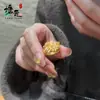 Anillo Popular de Margaritas Lleno de Flores de Xiaohongshu para Mujer, Anillo Exquisito Pequeño de Flor de Oro con Diamantes Dispersos Estilo Palacio Retro Antiguo