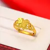 Nuevo Anillo de Mariposa 2024 Anillo Diseño Retro Dorado Simple y Exquisito Alto Nivel Regalo de Vacaciones Cumpleaños