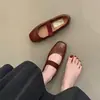 Zapatos planos retro Mary Jane para mujer, nuevos zapatos de noche estilo francés suave para el otoño de 2026, zapatos de tacón bajo versátiles para mujer