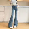 Calça Jeans Flare de Cintura Alta com Strass para Mulheres, Modelagem Justa, Elástica, Valoriza a Silhueta, para Primavera e Outono