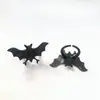 Anillo de murciélago de plástico para dedo anular de Halloween, juguete pequeño, anillo de araña, anillo de apertura de calavera, varios estilos se pueden mezclar