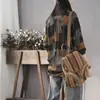 Camisa feminina artística de primavera e outono, novo estilo, com design vintage, estampa xadrez, gola de lapela, camisa básica de puxar para mulheres