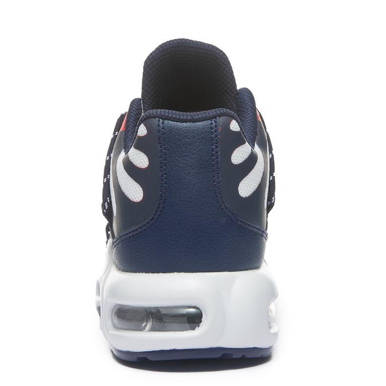 男鞋大码飞织运动鞋透气