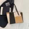 Bolsa Grande Feminina 2024 Nova Moda Estilo Coreano Grande Capacidade Simples Ombro Único Costura Contraste de Cores Bolsa Tote Bolsa de Mão
