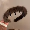 Faixa de Cabelo de Pelúcia Cor de Café Estilo Coreano para Mulheres com Topo Alto, Acessório de Cabelo para Outono e Inverno que Não Puxa os Fios, Novo Presilha de Cabelo