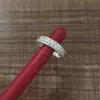 Anillo Ancho Rombo Tachonado con Diamantes Vintage para Mujer, Diseño de Nicho, Lujo Ligero, Accesorio de Alta Gama, Apilable, Anillo para Dedo Índice Estilo Chanel