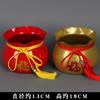 Una generación de bendición de año nuevo arreglo floral de barril dorado pequeño abanico hoja eucalipto fruta rica fruta roja boda simulación dorada