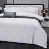 Conjunto de Roupa de Cama de Hotel Cinco Estrelas com Quatro Peças para Hotéis Sofisticados, Algodão Cetim 80 Fios, Espessado e Criptografado, Amostras Disponíveis