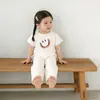 Conjunto de Camiseta Dulce de Verano Estilo Coreano para Niñas, Nuevo Top de Manga Corta, Pantalones Cortos Elegantes Cropped para Niños, Conjunto de Ropa para Niños de Dos Piezas