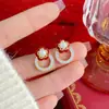 Pendientes Maillard de Alta Gama Color Rojo Ankora para Mujer Año Nuevo y Navidad Pendientes Elegantes Diseño de Nicho Otoño e Invierno