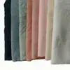 Al por mayor Bordado en relieve Patrón oscuro Color sólido Jacquard Algodón Puro Tela Vestido Hanfu Tela para Ropa DIY