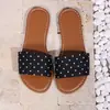 Roma 2026 sandálias planas casuais de férias tamanho grande sapatos casuais versáteis para a praia chinelos sapatos de praia da moda novo modelo