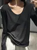 Camiseta Branca de Manga Longa para Mulheres, Nova Coleção Primavera 2026 Estilo Coreano, Emagrecedora, Toque Relaxado, Camiseta Básica Simples, Top com Gola U