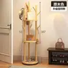Cabide de roupas giratório, design de chão para uso doméstico, estilo simples, adequado para quartos e salas de estar, com três níveis para pendurar roupas e guardar bolsas