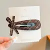 2026 Novo Grampo de Cabelo Versátil Outono Inverno para Mulheres Marrom Ursinho Clip Bico de Pato Acessórios de Cabelo Exquisite Retro BB Clip Acessórios de Cabelo Presilha