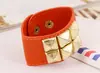 Comercio exterior europeo y americano Pulsera muy recomendada pulsera punk pulsera de estudiante de PU fábrica directa joyería de cuero