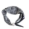 Collar con Bufanda Cuadrada de Seda Perla de Anacardo Cola de Golondrina para Mujer 2026 Nuevo Estilo Popular Bufanda Cuadrada de Gama Alta Bufanda de Cuello Versátil de Moda