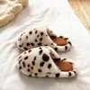 Pantuflas de algodón transfronterizas, cálidas y de suela gruesa para otoño e invierno, con suela antideslizante, forro de felpa y tacto acogedor, perfectas para parejas, y diseñadas para mantener los pies calientes y cómodos en invierno