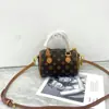 Bolso Nuevo para Mujer de Hombro Cruzado Versátil Vintage Floral Retro Transfronterizo Popular de Moda Gran Capacidad