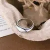 Anillo Geométrico Liso de Plata de Ley S925 para Mujer, Anillo de Estilo de Lujo Ligero de Moda de Gama Alta, Anillo Sencillo de Banda Lisa Nicho Anillo de Cola Venta al por Mayor