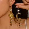 Pendientes Retro Europeos y Americanos Transfronterizos con Único Diseño de Borla de Sol y Luna Creciente, Pendientes Colgantes Versátiles Incrustados con Diamantes para Mujer