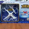 221 Drone Brinquedo de Quatro Eixos de Baixo Custo para Meninos, Aeronave Controlada Remotamente, Presente para Instituição de Treinamento, Promoção de Supermercado, Exibição em Banca