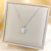 Colar Transfronteiriço Rosa em Formato de Coração para Mulheres com Cravação de Zircônia, Pingente Elegante e de Alto Padrão, Joias de Corrente para Clavícula de Nicho Atacado