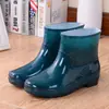 Zapatos de agua, botas de lluvia cortas, botas de cocina para mujer, forradas de felpa, resistentes al desgaste, antideslizantes, botas de goma, para lavar platos en invierno, impermeables y cálidas, para adultos