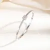 Pulsera fina de circonita estilo T para mujer, de alta gama europea y americana, estilo de lujo ligero, al por mayor para bodas, cenas y eventos