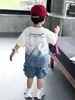 Traje de Manga Corta para Niños, Estilo Delgado de Verano, Nuevo Modelo 2026, Conjunto de Verano para Niños, Conjunto de Dos Piezas con Shorts, Ropa Moderna y Genial para Niños Pequeños