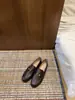 Sapatos loafer retro de salto grosso estilo britânico 2026 novo estilo coreano slip-on versátil de couro baixo sapatos femininos