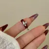Anillo de Dedo Índice Saturno con Goteo de Aceite Letra Estilo Chica Picante Dulce y Fresca para Mujer, Anillo de Moda para Uso Diario, Anillo Versátil y de Diseño Único Tendencia