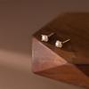 Nalan Prata de Lei S925 Brincos Pequenos Frescos para Piercing de Orelha Feminino Estilo Japonês e K Simples Mini Contas G6755