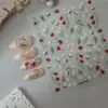 Adesivos de nail art estilo europeu e americano com tema pastoral, apresentando pequenas flores, joaninhas e abelhas - decorações para unhas e enfeites para celular/iPad
