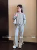 Conjunto extremadamente elegante para niñas para primavera y otoño 2026, nueva ropa de principios de otoño para niñas, pantalones de campana modernos y de moda para niños mayores