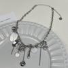 Collar de cuentas redondas con diseño de nicho elegante y ligero de lujo para mujer, cadena de clavícula de alta calidad con flor de amor y nueva moda.