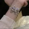 Pulsera Ajustable Advanced Sense para Mujer Diseño Ins Europeo y Americano de Nicho Sentido del Diseño Simple Lujo Ligero Versátil Pulsera Nuevo Estilo 2025